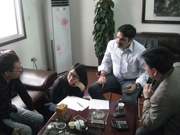 印度客戶(hù)來(lái)廠(chǎng)洽談價(jià)格，包裝，發(fā)貨，供應(yīng)能力